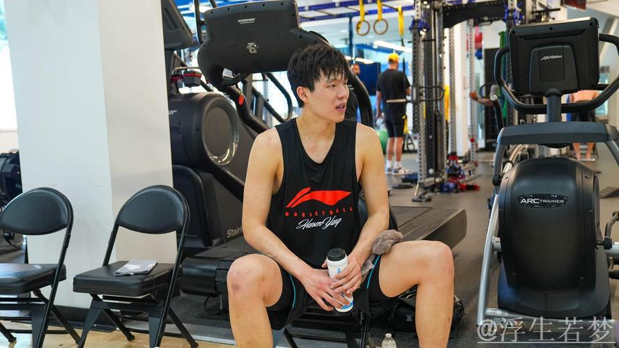 完整版:杨瀚森冲击NBA的可能性解析 完整版:杨瀚森冲击NBA的可能性解析