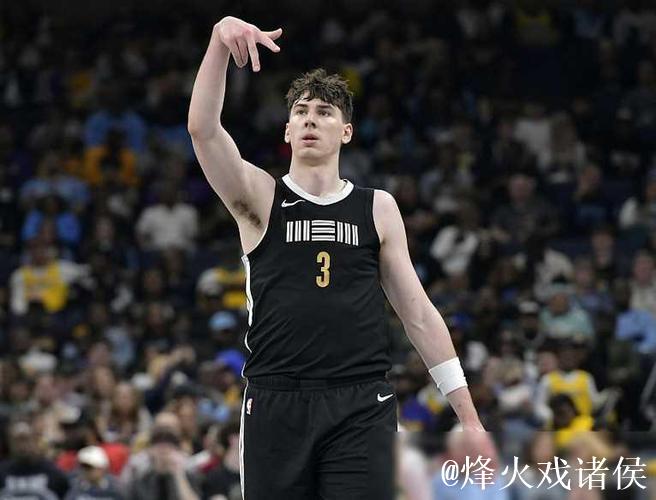 格林33分领衔，浓眉30+13詹姆斯21+13，火箭惊险击败湖人